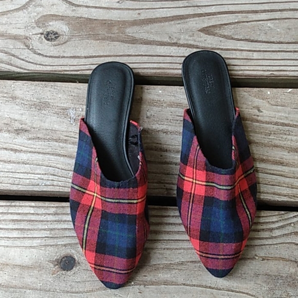 Urban Outfitters Shoes - Urban outfitters plaid mules